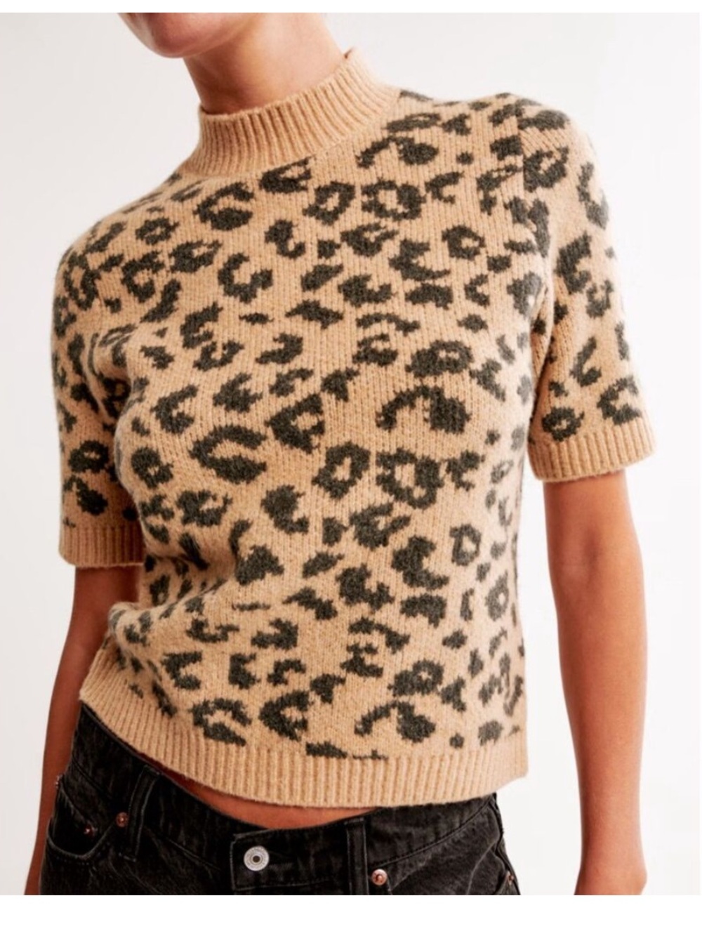 Abercrombie & Fitch Tan and Black Leopard Short Sleeve Turtleneck Sweater